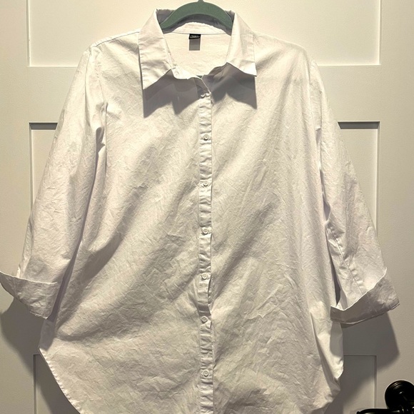 Classic white button down with two button detail on sleeves Size 14 - Picture 2 of 7